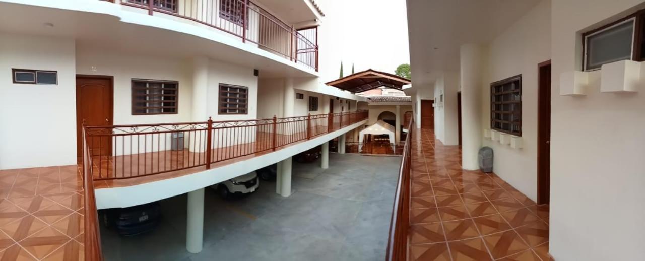 קומיטן דה דומינגז Hotel John & Rose מראה חיצוני תמונה